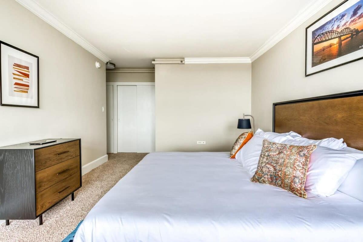 Cozysuites 800 Tower 2Br With Gym! 26 ルイスビル エクステリア 写真